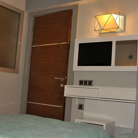 Apart-hotel Exelsior Junior 3*