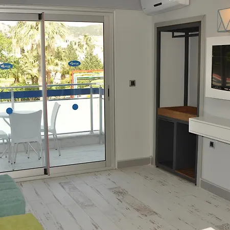 Exelsior Junior Aparthotel